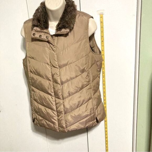 EDDIE BAUER Goose Down Tan Gilet Puffer Tan Beige Vest Womens Medium - Picture 6 of 16